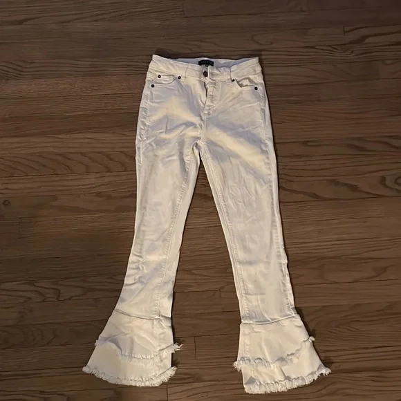 1. State Size 24 White Flair Jeans - Picture 5 of 7